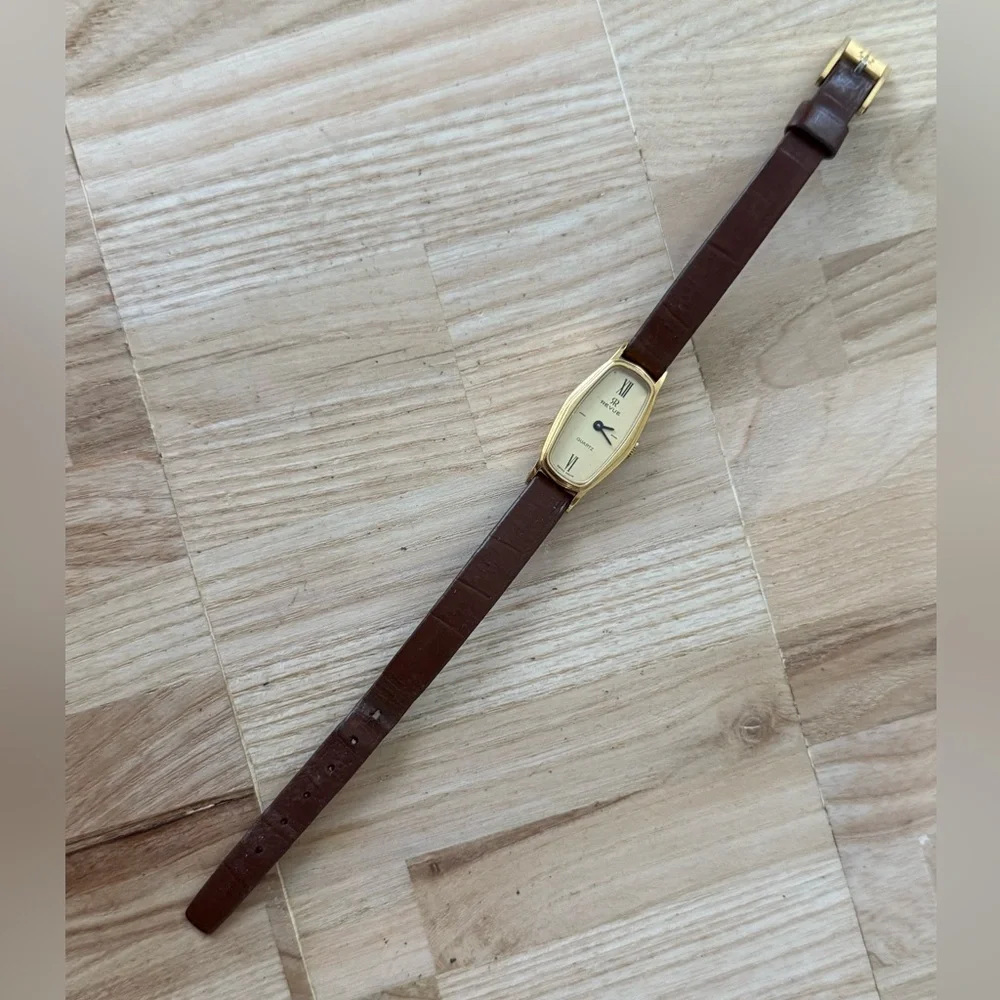 Revue Rare Luxury Ladies Watch Gold-Tone Rectangular Dial Brown Leather Strap